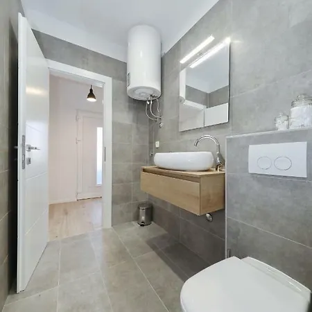 Marta Apartment *