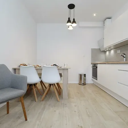 Marta Apartment *